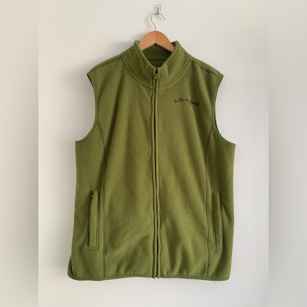 Life is Good ! Mossy green fleece zipper vest, size Large !
